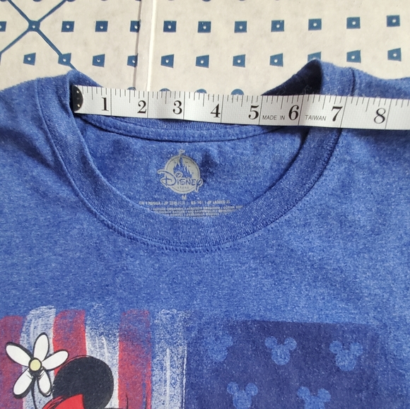 Disney American Spirit Minnie Mouse T-shirt - Picture 4 of 16
